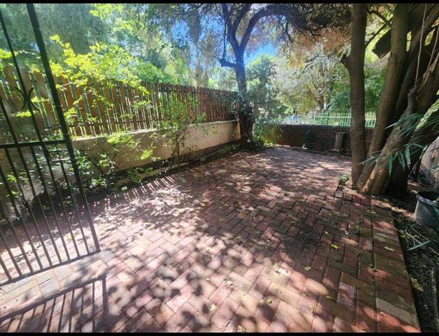 3 BEDROOM TOWNHOUSE FOR SALE IN SINOVILLE